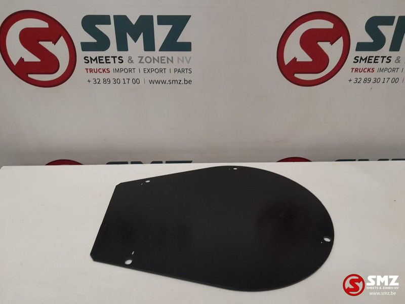 Caterpillar Travel motor guard steel plate Caterpillar - Frame/ Châssis pour Matériel de manutention: photos 2 Caterpillar Travel motor guard steel plate Caterpillar - Frame/ Châssis pour Matériel de manutention: photos 2