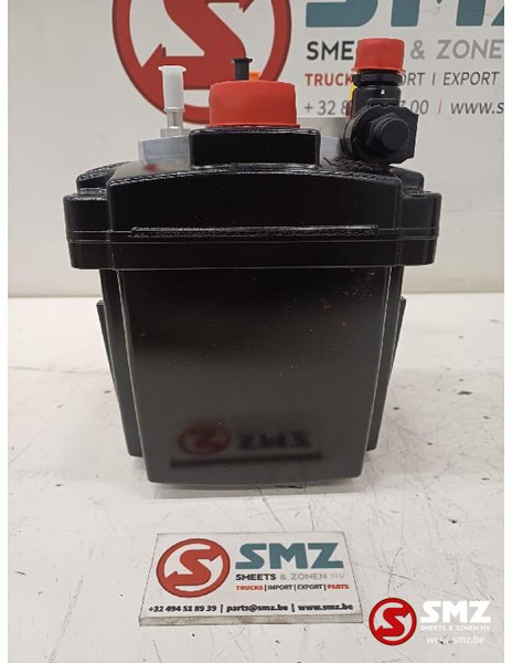DAF AdBluepomp DAF - Système de carburant pour Camion: photos 1 DAF AdBluepomp DAF - Système de carburant pour Camion: photos 1