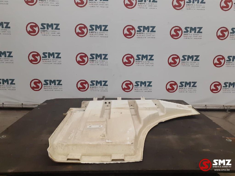 DAF Occ deurverlenging rechts DAF - Portière et pièces pour Camion: photos 2 DAF Occ deurverlenging rechts DAF - Portière et pièces pour Camion: photos 2