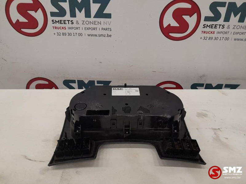 DAF Occ instrumentenpaneel DAF - Panel de instrumentos pour Camion: photos 2 DAF Occ instrumentenpaneel DAF - Panel de instrumentos pour Camion: photos 2