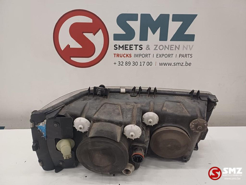 DAF Occ koplamp rechts DAF - Feu avant pour Camion: photos 2 DAF Occ koplamp rechts DAF - Feu avant pour Camion: photos 2