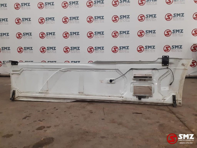 DAF Occ side skirt links DAF - Frame/ Châssis pour Camion: photos 2 DAF Occ side skirt links DAF - Frame/ Châssis pour Camion: photos 2