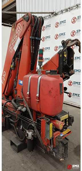 FASSI Occ Autolaadkraan Fassi 210A.22 + radio - Flèche: photos 2 FASSI Occ Autolaadkraan Fassi 210A.22 + radio - Flèche: photos 2