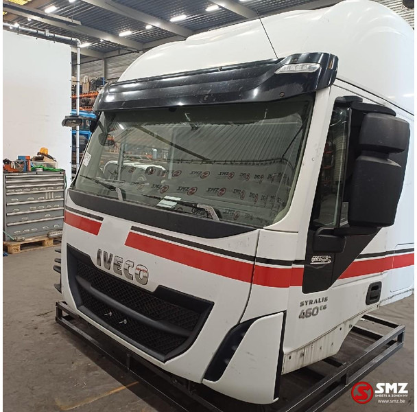 Iveco Occ cabine compleet Stralis Hi-Way Iveco - Cabine et intérieur pour Camion: photos 2 Iveco Occ cabine compleet Stralis Hi-Way Iveco - Cabine et intérieur pour Camion: photos 2