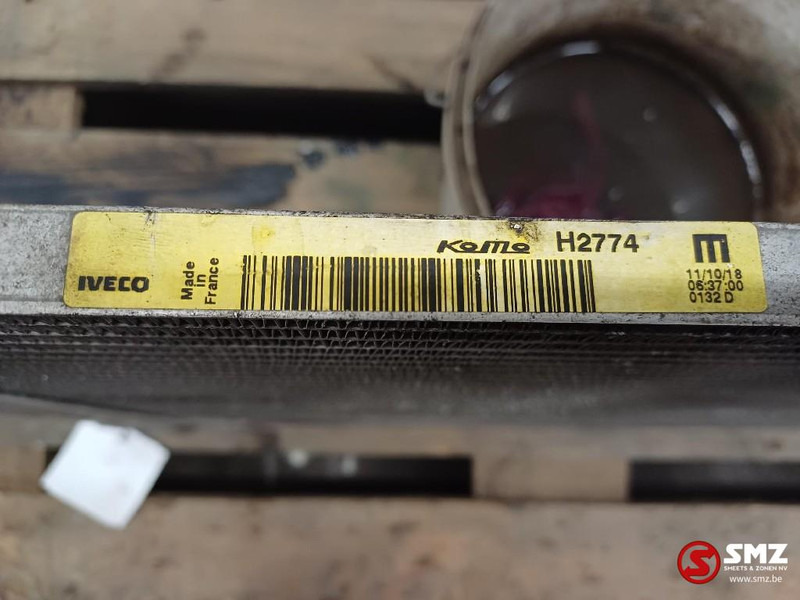 Iveco Occ condensor Iveco - Système de refroidissement pour Camion: photos 3 Iveco Occ condensor Iveco - Système de refroidissement pour Camion: photos 3