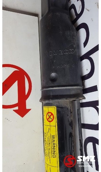 Iveco Occ kantelcilinder cabine Iveco Stralis/Trakker - Cabine et intérieur pour Camion: photos 2 Iveco Occ kantelcilinder cabine Iveco Stralis/Trakker - Cabine et intérieur pour Camion: photos 2