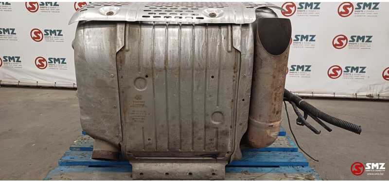 Iveco Occ katalysator Euro 6 Iveco - Catalyseur pour Camion: photos 2 Iveco Occ katalysator Euro 6 Iveco - Catalyseur pour Camion: photos 2