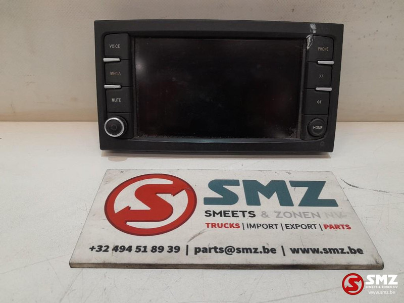 Iveco Occ navigatiemonitor Iveco - Système électrique pour Camion: photos 1 Iveco Occ navigatiemonitor Iveco - Système électrique pour Camion: photos 1