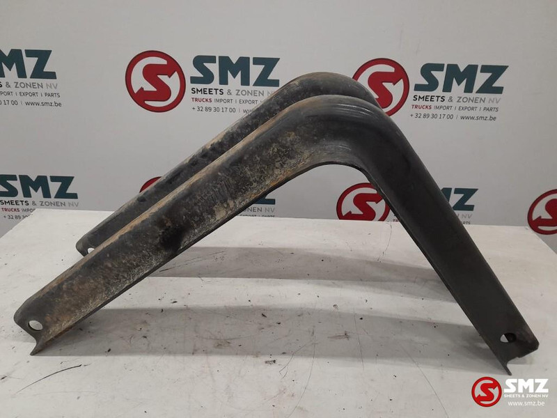 Iveco Occ set brandstoftanksteunen Iveco Stralis 4206812 - Réservoir de carburant pour Camion: photos 1 Iveco Occ set brandstoftanksteunen Iveco Stralis 4206812 - Réservoir de carburant pour Camion: photos 1