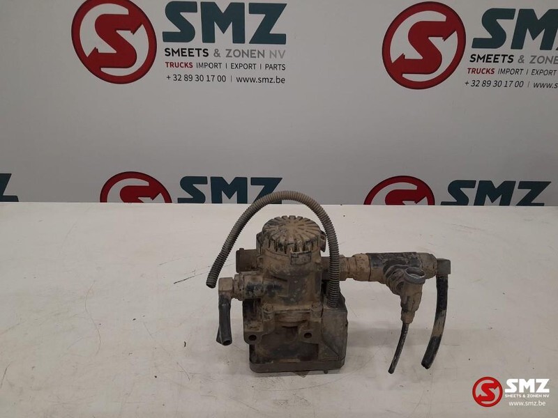 MAN Occ EBS klepmodulator MAN TGX 81521066049 K021204 - Bloc de gestion pour Camion: photos 1 MAN Occ EBS klepmodulator MAN TGX 81521066049 K021204 - Bloc de gestion pour Camion: photos 1