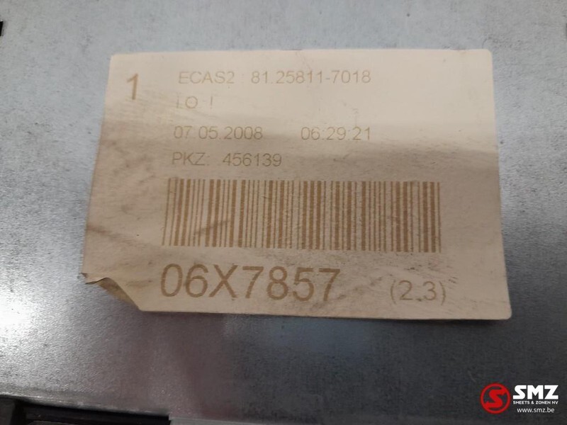 MAN Occ ECAS ECU besturingseenheid MAN TGX 81258117018 - Bloc de gestion pour Camion: photos 5 MAN Occ ECAS ECU besturingseenheid MAN TGX 81258117018 - Bloc de gestion pour Camion: photos 5
