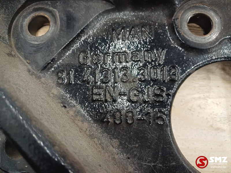 MAN Occ bumperbeugel linksvooraan MAN - Frame/ Châssis pour Camion: photos 5 MAN Occ bumperbeugel linksvooraan MAN - Frame/ Châssis pour Camion: photos 5