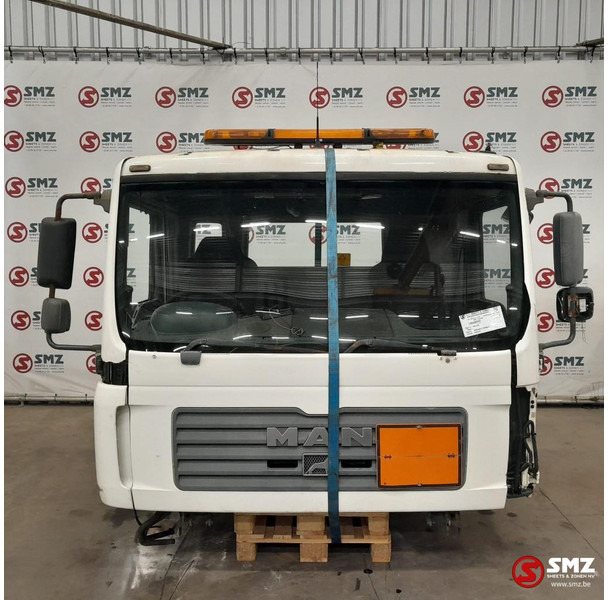 MAN Occ cabine RHD MAN TGA - Cabine et intérieur pour Camion: photos 1 MAN Occ cabine RHD MAN TGA - Cabine et intérieur pour Camion: photos 1