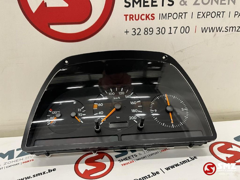 Mercedes-Benz Instrumentenpaneel mercedes vito a0005428401 - Panel de instrumentos pour Voiture: photos 1 Mercedes-Benz Instrumentenpaneel mercedes vito a0005428401 - Panel de instrumentos pour Voiture: photos 1