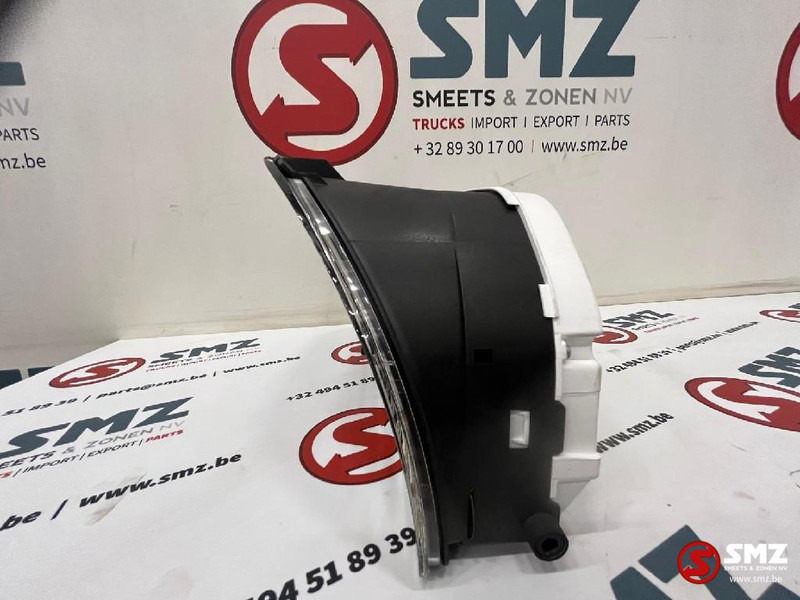 Mercedes-Benz Instrumentenpaneel mercedes vito a0005428401 - Panel de instrumentos pour Voiture: photos 5 Mercedes-Benz Instrumentenpaneel mercedes vito a0005428401 - Panel de instrumentos pour Voiture: photos 5