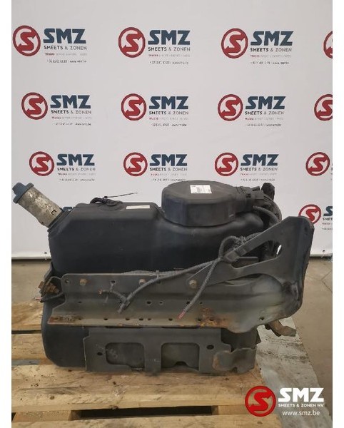 Mercedes-Benz Occ AdBlue tank 25L Mercedes Atego 1224L - AdBlue réservoir pour Camion: photos 2 Mercedes-Benz Occ AdBlue tank 25L Mercedes Atego 1224L - AdBlue réservoir pour Camion: photos 2