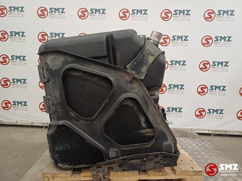 Mercedes-Benz Occ AdBlue tank Mercedes - Système de carburant pour Camion: photos 3 Mercedes-Benz Occ AdBlue tank Mercedes - Système de carburant pour Camion: photos 3