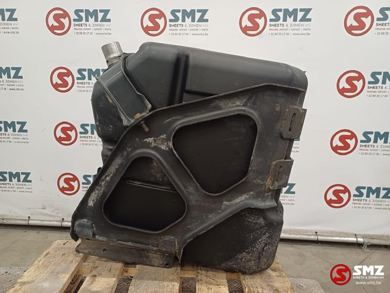 Mercedes-Benz Occ AdBlue tank Mercedes - Système de carburant pour Camion: photos 4 Mercedes-Benz Occ AdBlue tank Mercedes - Système de carburant pour Camion: photos 4