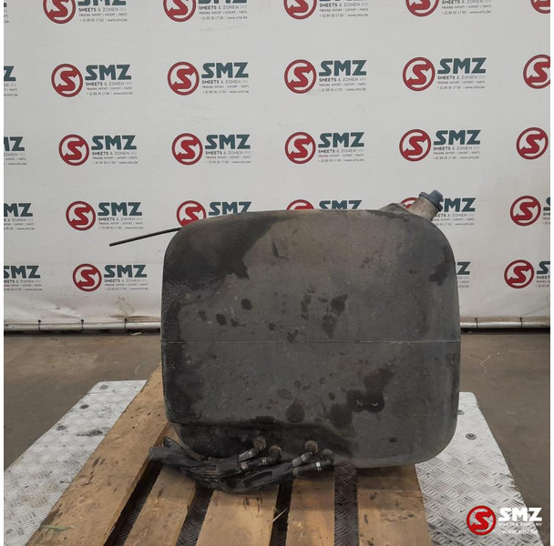 Mercedes-Benz Occ AdBluetank 95L Mercedes - Système de carburant pour Camion: photos 3 Mercedes-Benz Occ AdBluetank 95L Mercedes - Système de carburant pour Camion: photos 3