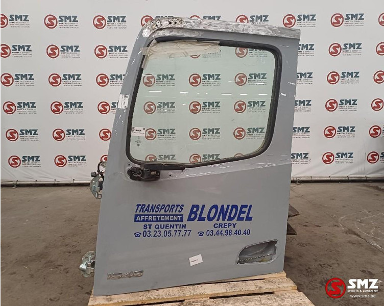 Mercedes-Benz Occ Deur links Actros MP4 - Portière et pièces pour Camion: photos 1 Mercedes-Benz Occ Deur links Actros MP4 - Portière et pièces pour Camion: photos 1