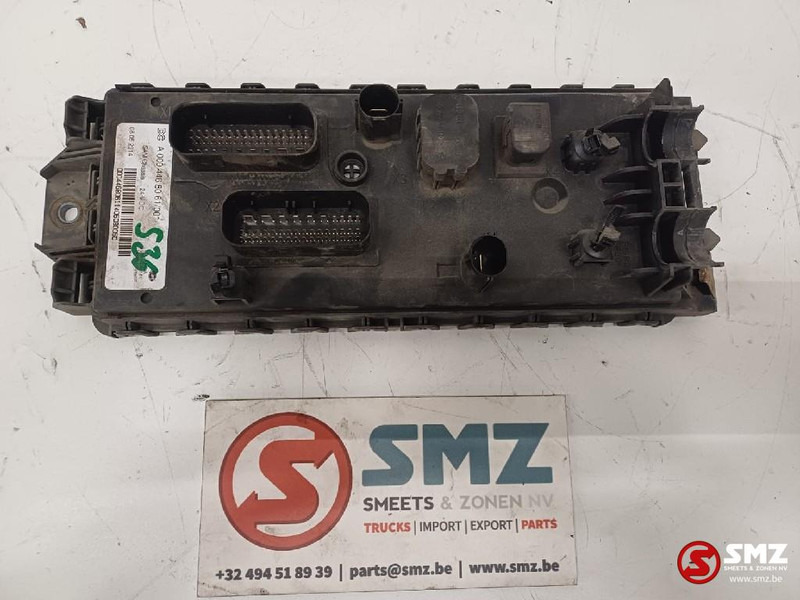 Mercedes-Benz Occ ECU SAM regeleenheid Mercedes - Bloc de gestion pour Camion: photos 1 Mercedes-Benz Occ ECU SAM regeleenheid Mercedes - Bloc de gestion pour Camion: photos 1