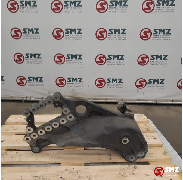 Mercedes-Benz Occ bladveerbeugel vooras links Mercedes - Frame/ Châssis pour Camion: photos 2 Mercedes-Benz Occ bladveerbeugel vooras links Mercedes - Frame/ Châssis pour Camion: photos 2