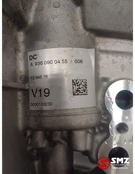 Mercedes-Benz Occ brandstoffilterhuis Mercedes - Filtre à carburant pour Camion: photos 5 Mercedes-Benz Occ brandstoffilterhuis Mercedes - Filtre à carburant pour Camion: photos 5