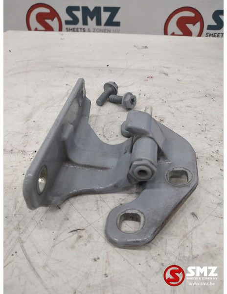 Mercedes-Benz Occ deurscharnier links Mercedes Actros MP4 - Portière et pièces pour Camion: photos 2 Mercedes-Benz Occ deurscharnier links Mercedes Actros MP4 - Portière et pièces pour Camion: photos 2