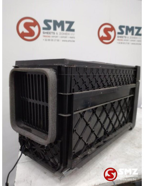 Mercedes-Benz Occ koelkast Mercedes - Cabine et intérieur pour Camion: photos 3 Mercedes-Benz Occ koelkast Mercedes - Cabine et intérieur pour Camion: photos 3