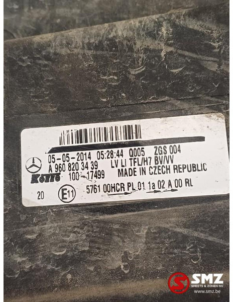Mercedes-Benz Occ koplamp links RHD Mercedes - Feu avant pour Camion: photos 3 Mercedes-Benz Occ koplamp links RHD Mercedes - Feu avant pour Camion: photos 3
