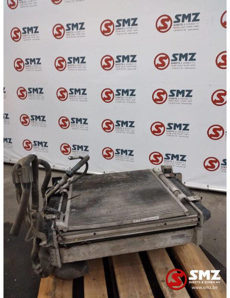 Mercedes-Benz Occ radiator Mercedes Atego - Radiateur pour Camion: photos 2 Mercedes-Benz Occ radiator Mercedes Atego - Radiateur pour Camion: photos 2