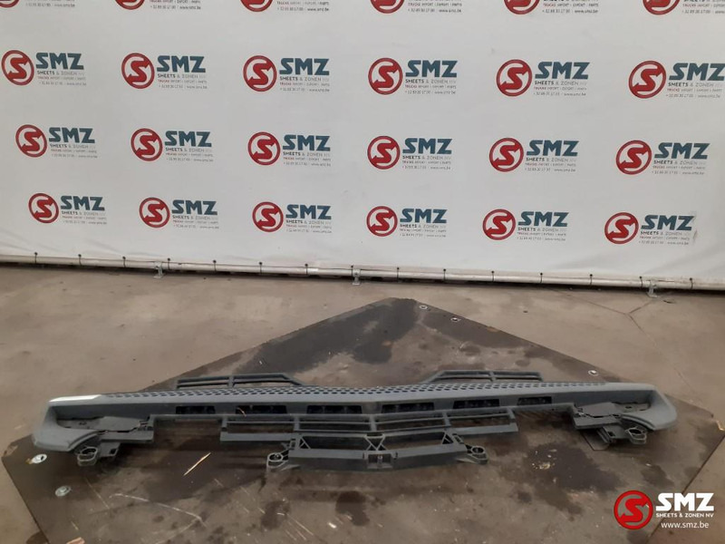 Mercedes-Benz Occ radiatorgrille Mercedes Actros - Calandre pour Camion: photos 2 Mercedes-Benz Occ radiatorgrille Mercedes Actros - Calandre pour Camion: photos 2