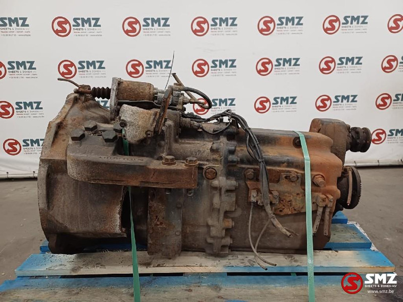 Mercedes-Benz Occ versnellingsbak GV4/95-6/9.0 Mercedes - Boîte de vitesse pour Camion: photos 1 Mercedes-Benz Occ versnellingsbak GV4/95-6/9.0 Mercedes - Boîte de vitesse pour Camion: photos 1