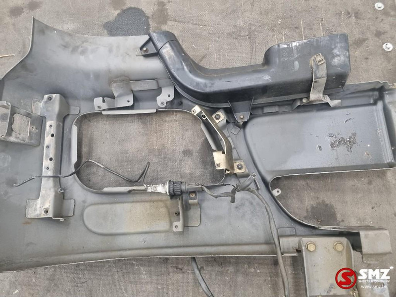 Mercedes-Benz Occ voorbumper links Mercedes Actros MP2 - Pare-chocs pour Camion: photos 2 Mercedes-Benz Occ voorbumper links Mercedes Actros MP2 - Pare-chocs pour Camion: photos 2