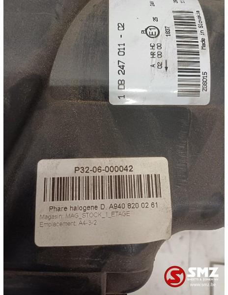 Mercedes-Benz Set koplampen L/R Mercedes - Feu avant pour Camion: photos 3 Mercedes-Benz Set koplampen L/R Mercedes - Feu avant pour Camion: photos 3