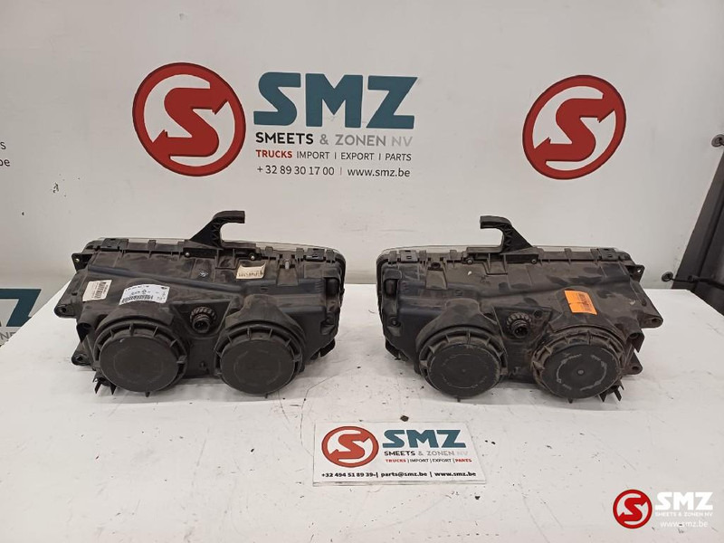 Mercedes-Benz Set koplampen L/R Mercedes - Feu avant pour Camion: photos 2 Mercedes-Benz Set koplampen L/R Mercedes - Feu avant pour Camion: photos 2