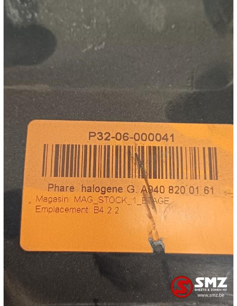 Mercedes-Benz Set koplampen L/R Mercedes - Feu avant pour Camion: photos 4 Mercedes-Benz Set koplampen L/R Mercedes - Feu avant pour Camion: photos 4