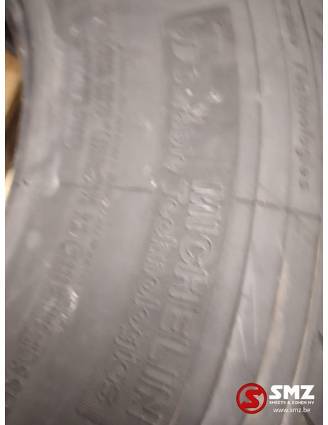 Michelin Occ vrachtwagenband Michelin 315/80R22.5 - Pneu pour Camion: photos 2 Michelin Occ vrachtwagenband Michelin 315/80R22.5 - Pneu pour Camion: photos 2