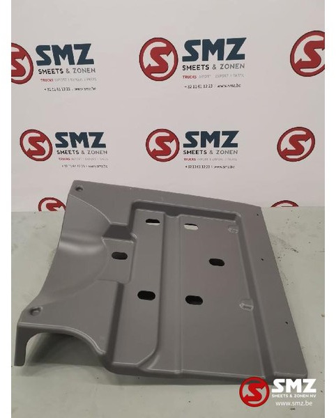 Mercedes-Benz Occ Spatbord mercedes axor rechts - Pièces de rechange pour Camion: photos 1 Mercedes-Benz Occ Spatbord mercedes axor rechts - Pièces de rechange pour Camion: photos 1