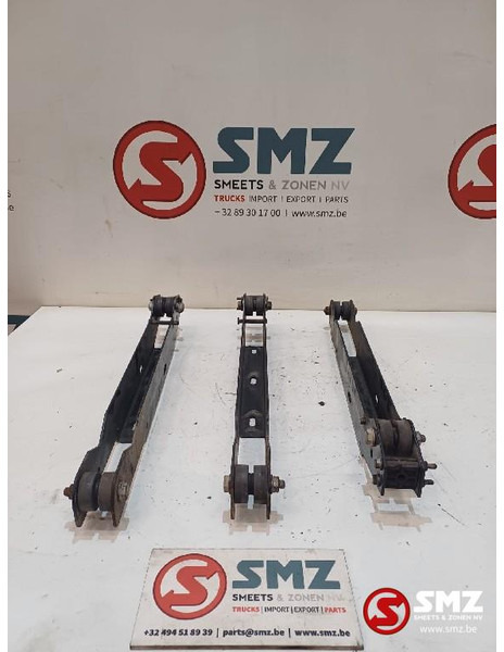 Renault Occ set van 3 sideskirtsteunen Renault - Pièces de rechange pour Camion: photos 1 Renault Occ set van 3 sideskirtsteunen Renault - Pièces de rechange pour Camion: photos 1