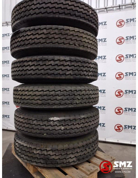 Pirelli Occ vrachtwagenband Pirelli Cinturato 11 00 R 20 - Pneu pour Camion: photos 1 Pirelli Occ vrachtwagenband Pirelli Cinturato 11 00 R 20 - Pneu pour Camion: photos 1