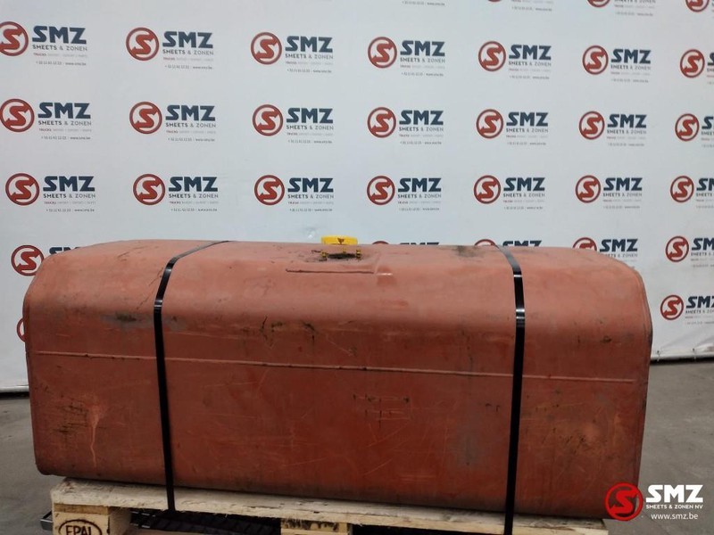 Renault Occ Brandstoftank Renault 475l - Réservoir de carburant pour Camion: photos 3 Renault Occ Brandstoftank Renault 475l - Réservoir de carburant pour Camion: photos 3