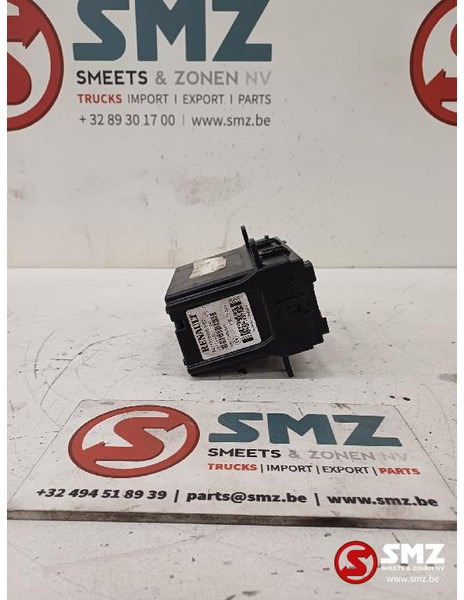 Renault Occ ECU VECU-BBM regeleenheid Renault - Bloc de gestion pour Camion: photos 4 Renault Occ ECU VECU-BBM regeleenheid Renault - Bloc de gestion pour Camion: photos 4