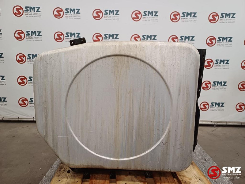 Renault Occ brandstoftank 400L Renault - Réservoir de carburant pour Camion: photos 3 Renault Occ brandstoftank 400L Renault - Réservoir de carburant pour Camion: photos 3