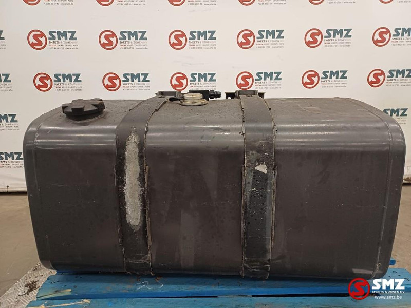 Renault Occ brandstoftank + brandstofniveausensor 315L Ren - Réservoir de carburant pour Camion: photos 1 Renault Occ brandstoftank + brandstofniveausensor 315L Ren - Réservoir de carburant pour Camion: photos 1