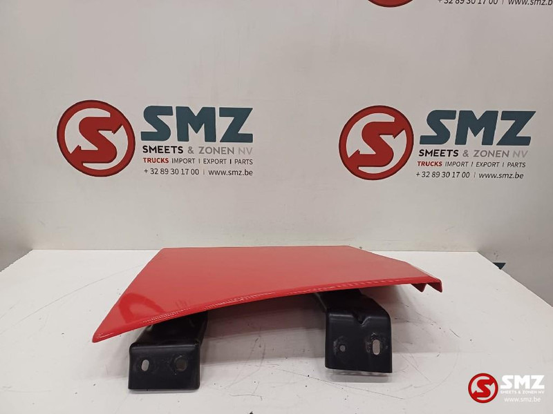 Renault Occ cabinespoiler linksboven Renault - Aérodynamique/ Spoilers pour Camion: photos 4 Renault Occ cabinespoiler linksboven Renault - Aérodynamique/ Spoilers pour Camion: photos 4