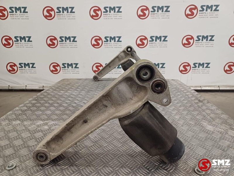 Renault Occ cabinestabilisatorstang + cabineschokdempers R - Commande de gouvernail pour Camion: photos 4 Renault Occ cabinestabilisatorstang + cabineschokdempers R - Commande de gouvernail pour Camion: photos 4