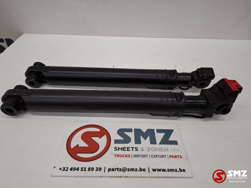 Renault Occ set cabinekantelcilinders Renault - Frame/ Châssis pour Camion: photos 1 Renault Occ set cabinekantelcilinders Renault - Frame/ Châssis pour Camion: photos 1