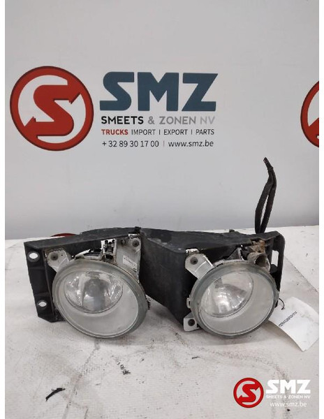 Scania Occ mistlamp links Scania R410 2080688 1852572 - Feu anti-brouillard pour Camion: photos 1 Scania Occ mistlamp links Scania R410 2080688 1852572 - Feu anti-brouillard pour Camion: photos 1