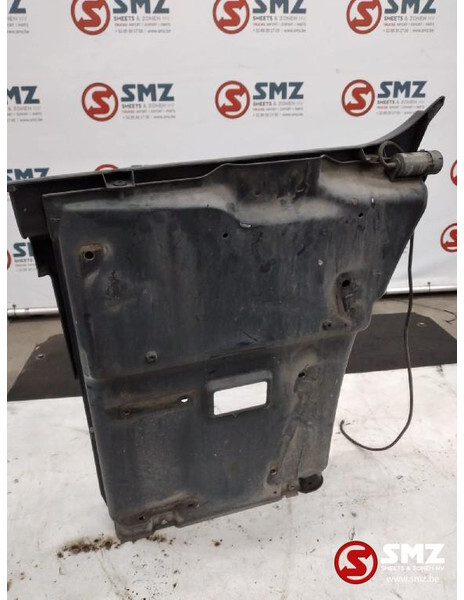 Scania Occ opstapbak rechts Scania - Cabine et intérieur pour Camion: photos 2 Scania Occ opstapbak rechts Scania - Cabine et intérieur pour Camion: photos 2